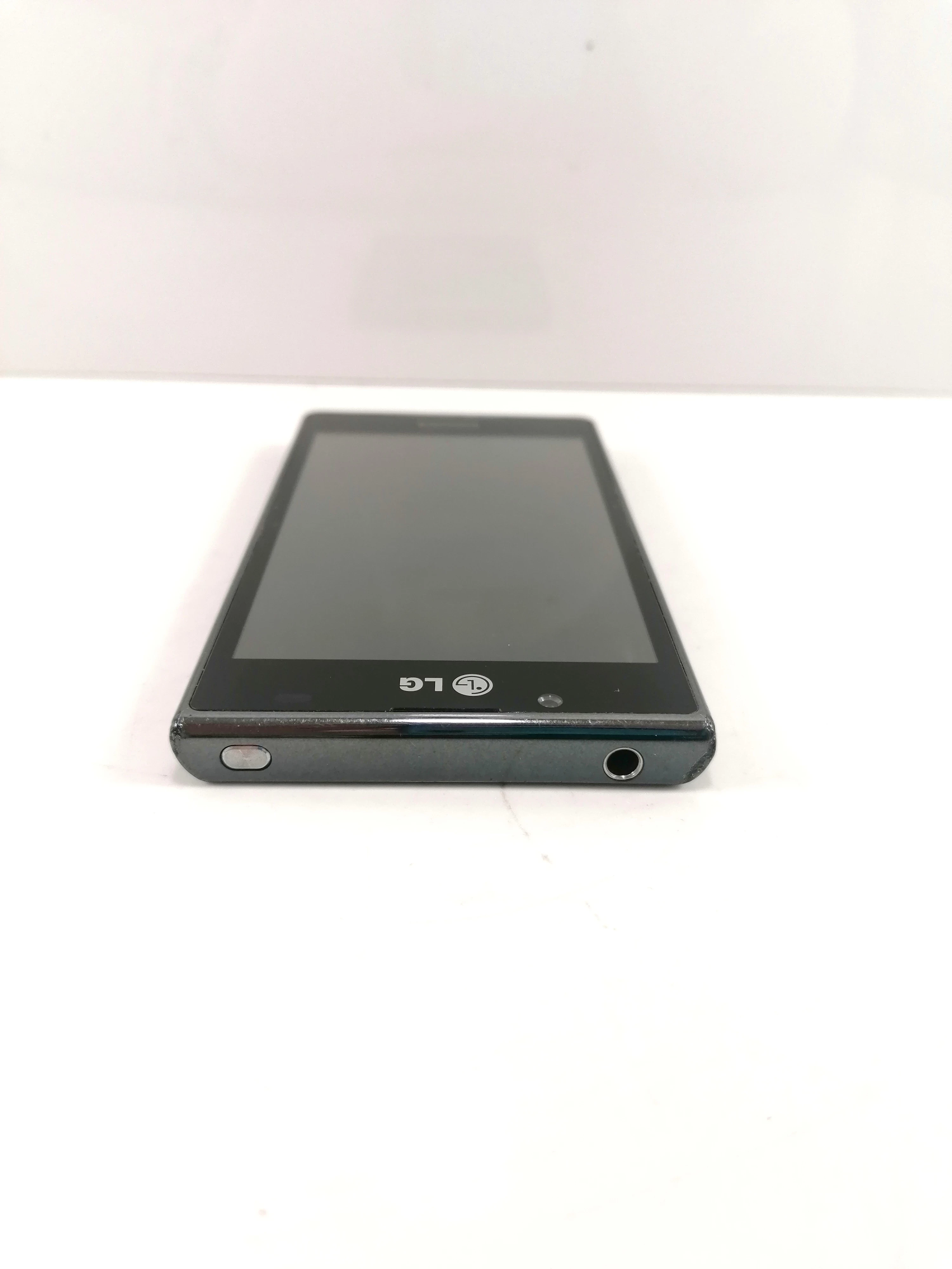 telefon-lg-l7-lg-p700-przekatna-ekranu-430