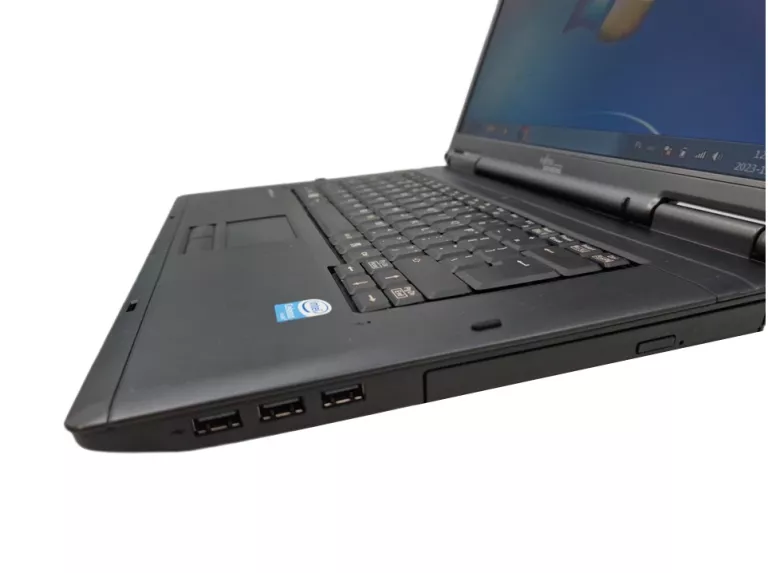 LAPTOP FUJITSU ESPRIMO 1/80 GB HDD WIN 7
