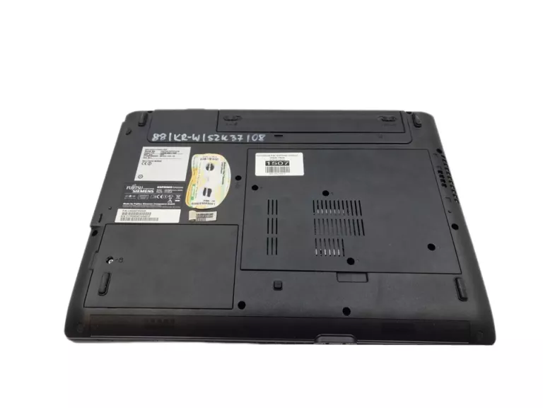 LAPTOP FUJITSU ESPRIMO 1/80 GB HDD WIN 7