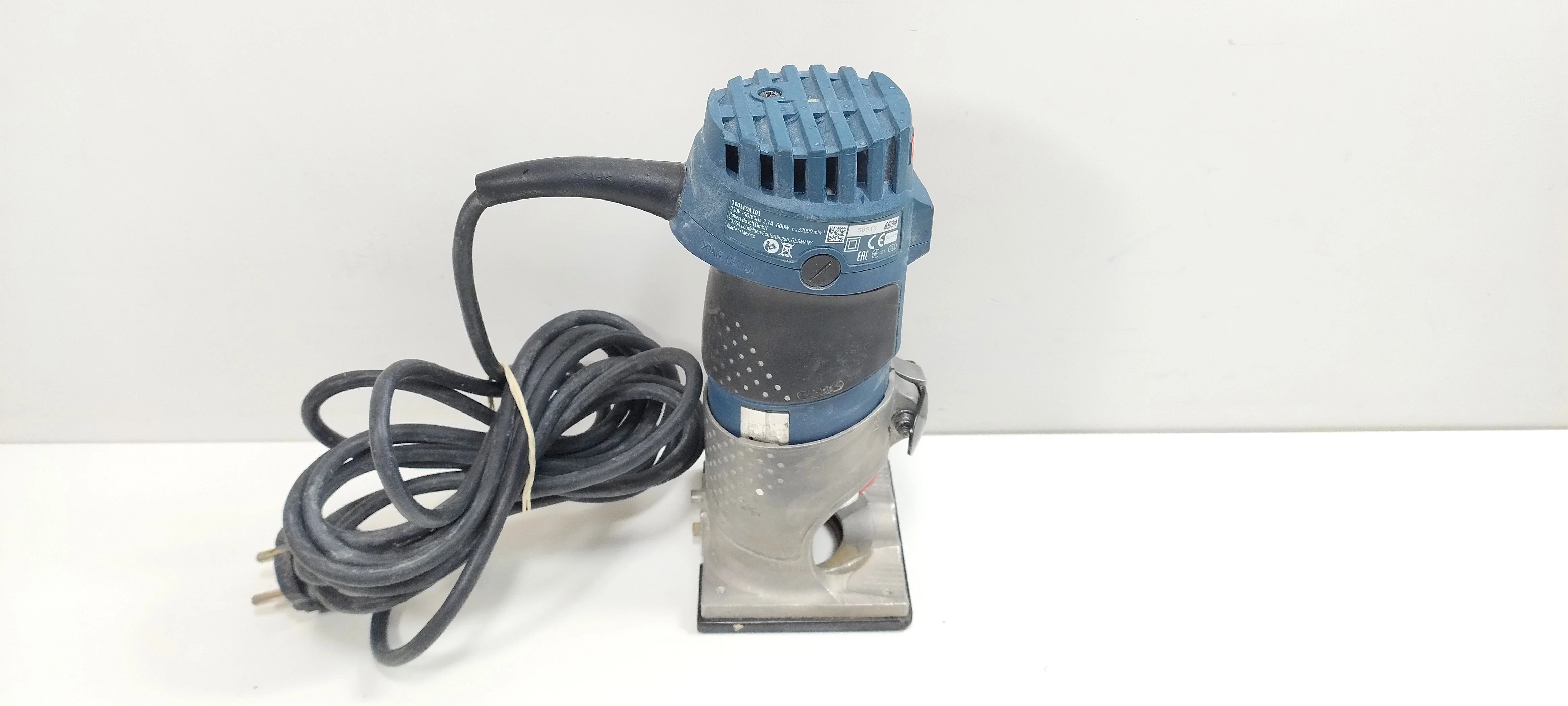 frezarka-bosch-gkf-600-bn-rodzaj-frezarki-gornowrzecionowa