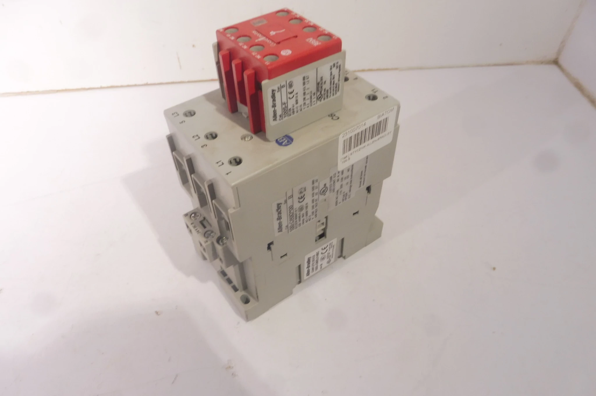 stycznik-allen-bradley-100-s-complite-device-100s-ean-gtin-5902277208460