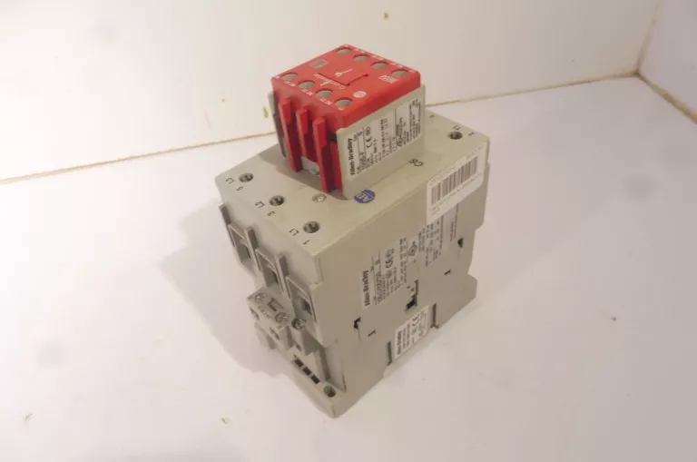STYCZNIK ALLEN-BRADLEY 100-S COMPLITE DEVICE 100S-