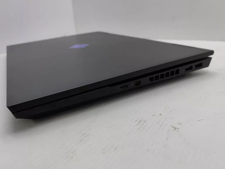 laptop-hp-omen-15-ek0026nw-16gb512gb-ssdi5-10300hgeforce-gtx-1660-ti-6g-liczba-rdzeni-procesora-4