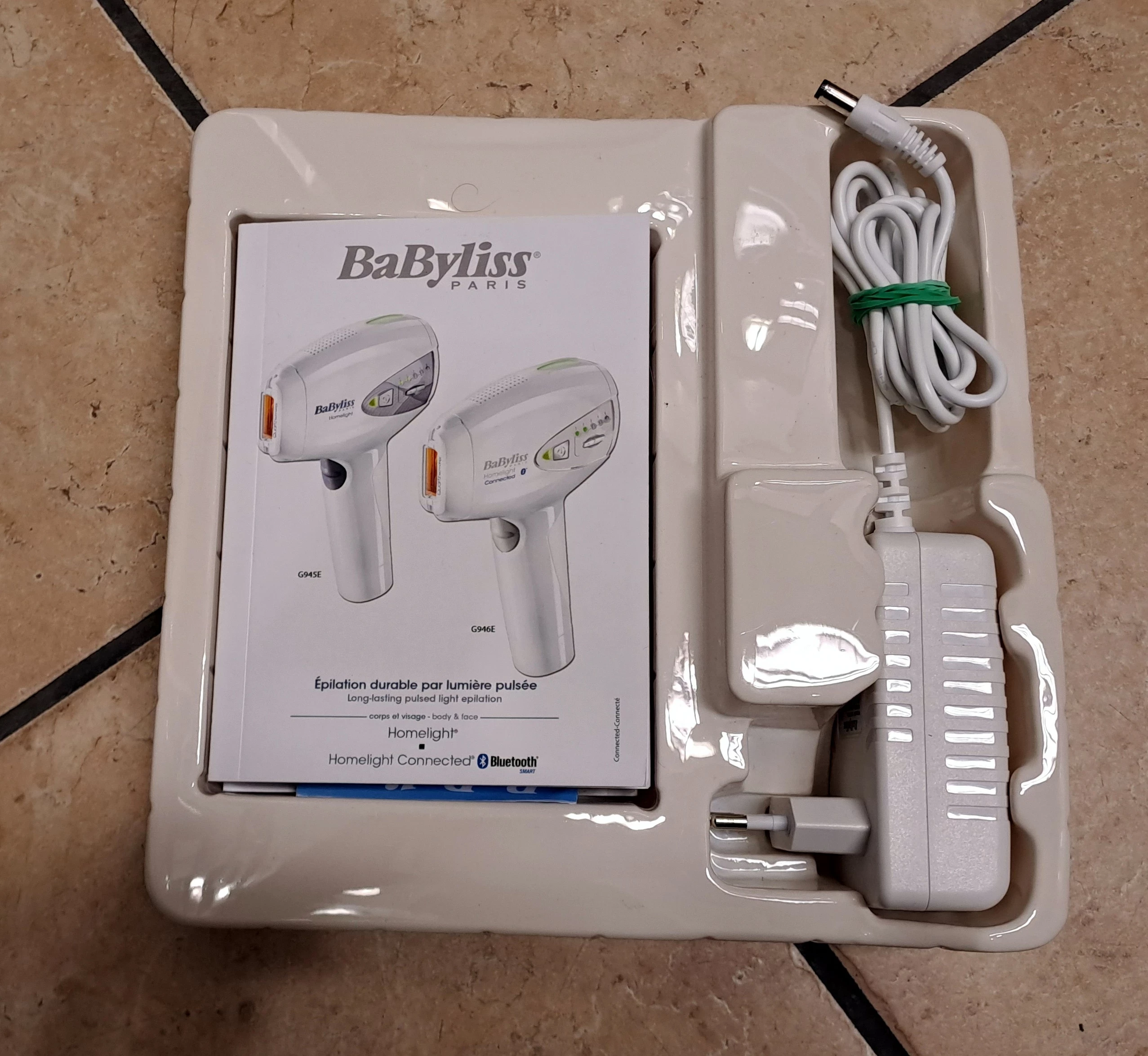 depilator-laserowy-babyliss-g945e-komplet-kolor-dominujacy-129357-2