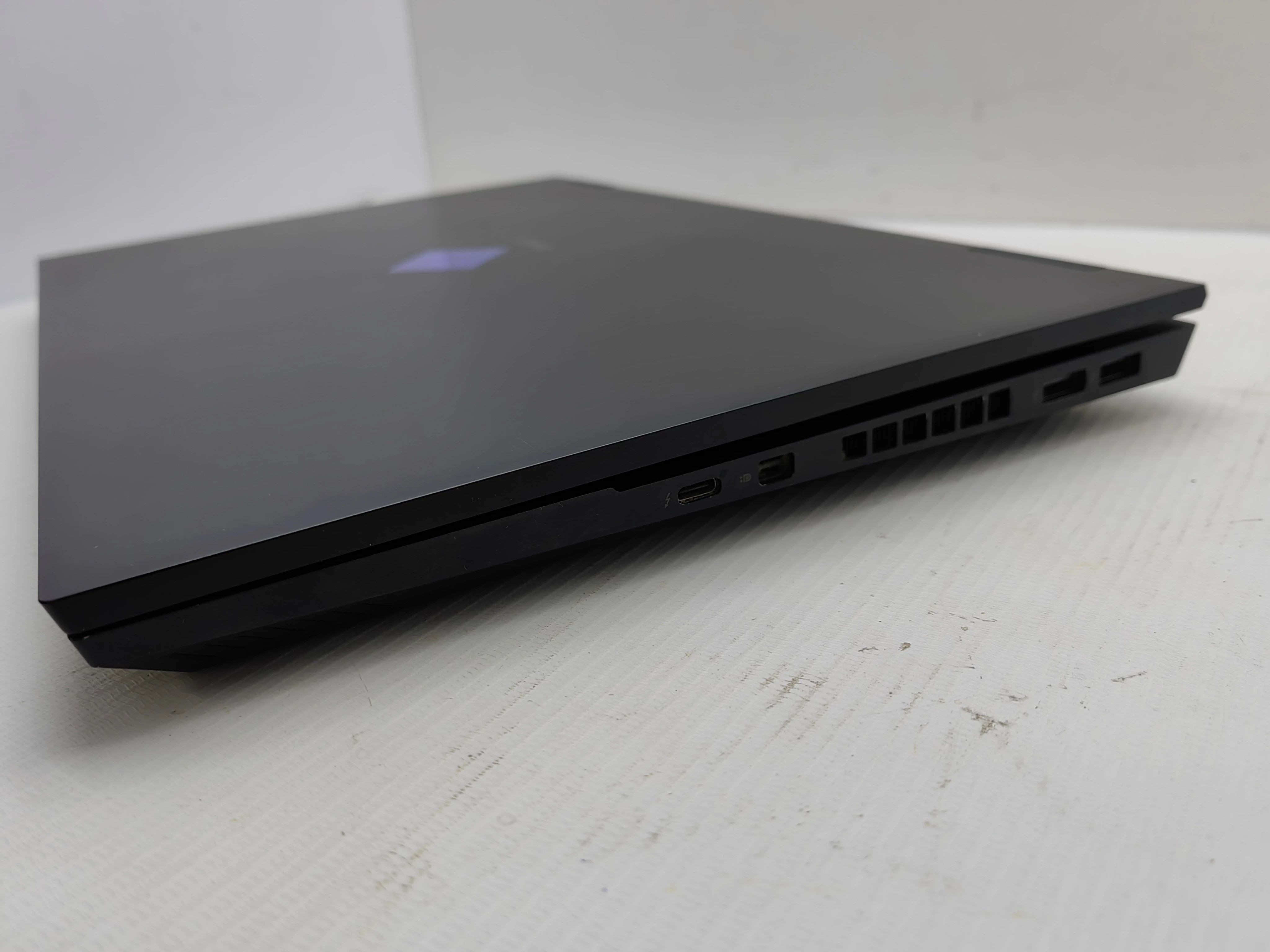 laptop-hp-omen-15-ek0026nw-16gb512gb-ssdi5-10300hgeforce-gtx-1660-ti-6g-liczba-rdzeni-procesora-4