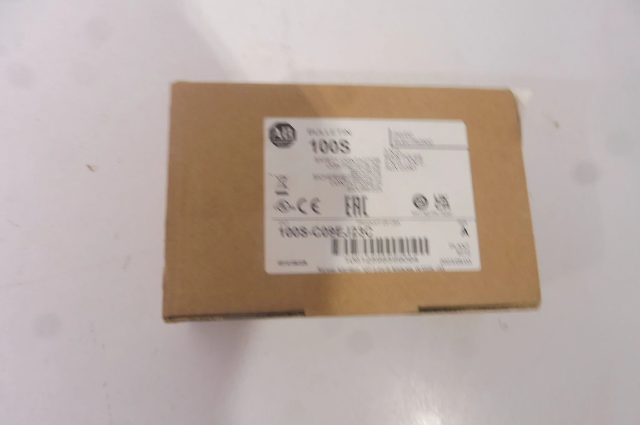 bulletin-100s-c09ej23c-stycznik-kartonik-ean-gtin-10662072596033