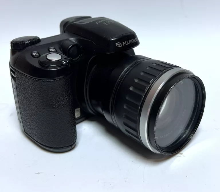 APARAT FUJIFILM FINEPIX S5600 - ZESTAW