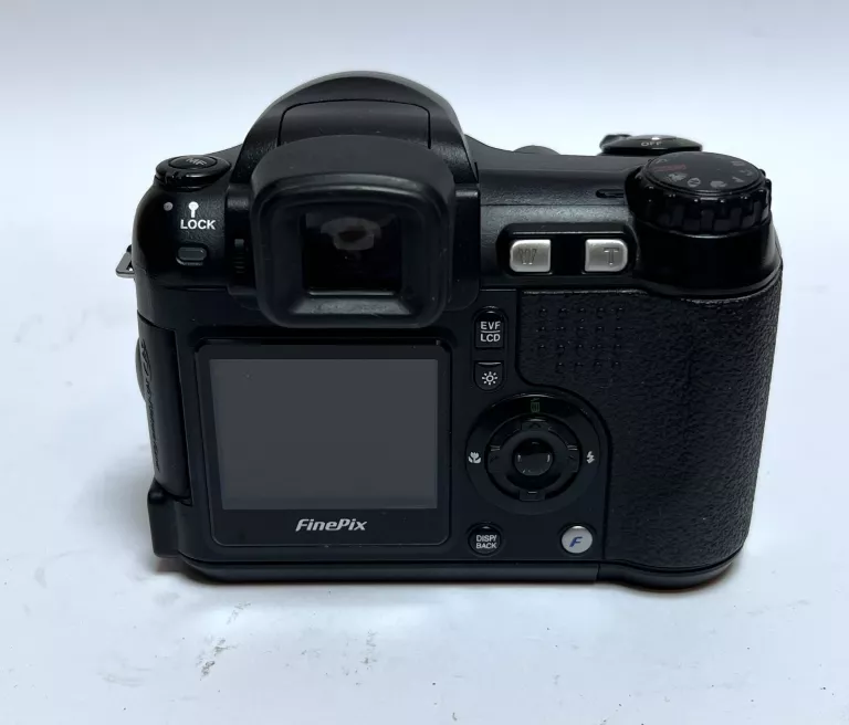 APARAT FUJIFILM FINEPIX S5600 - ZESTAW