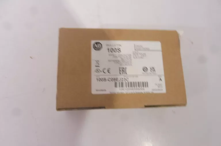 bulletin-100s-c09ej23c-stycznik-kartonik-ean-gtin-10662072596033