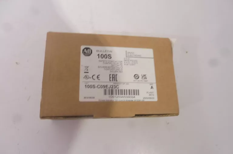 bulletin-100s-c09ej23c-stycznik-kartonik-stan-11323-2