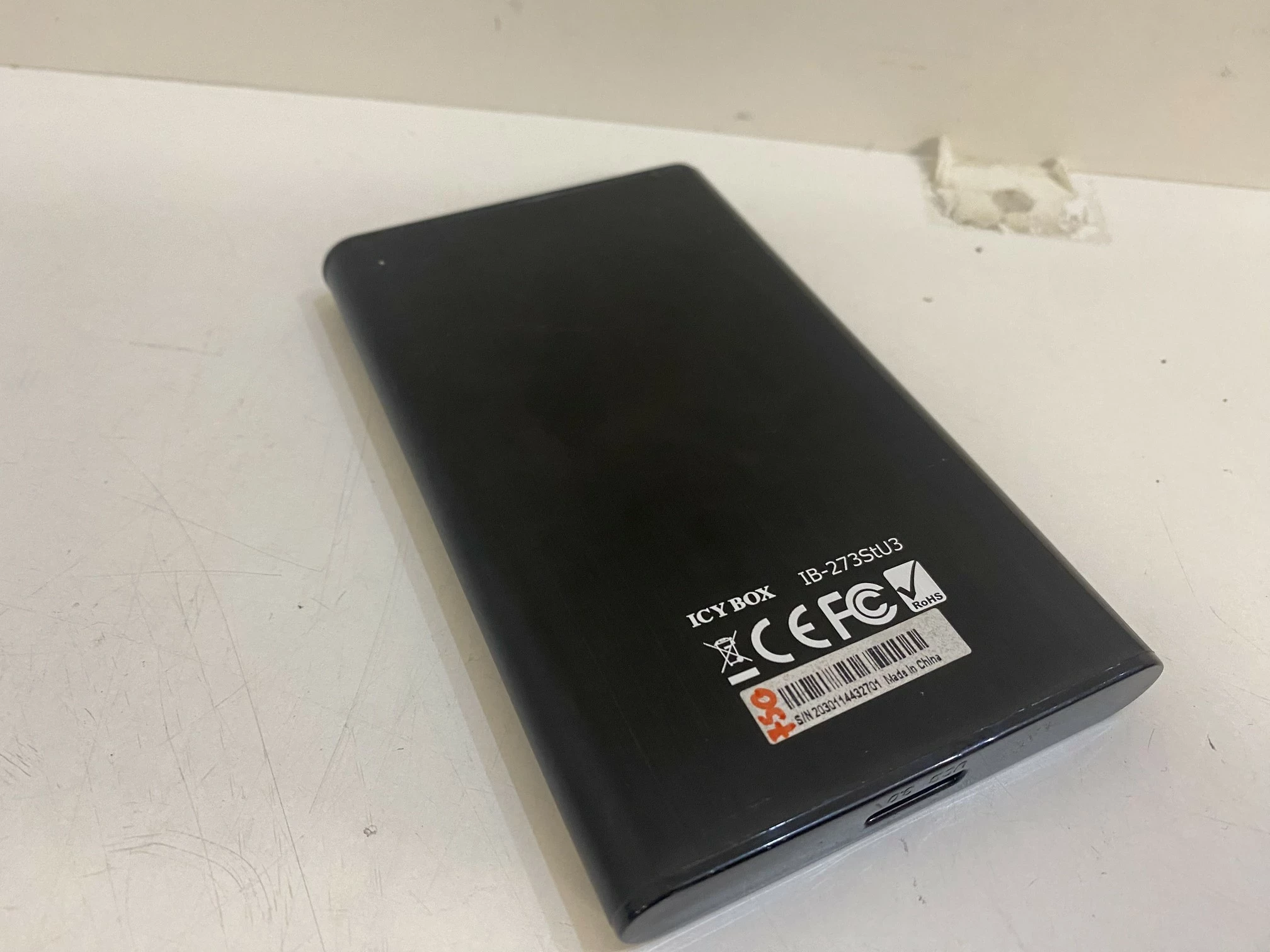 dysk-zew-hitachi-5k750-750-750gb-stan-uzywany