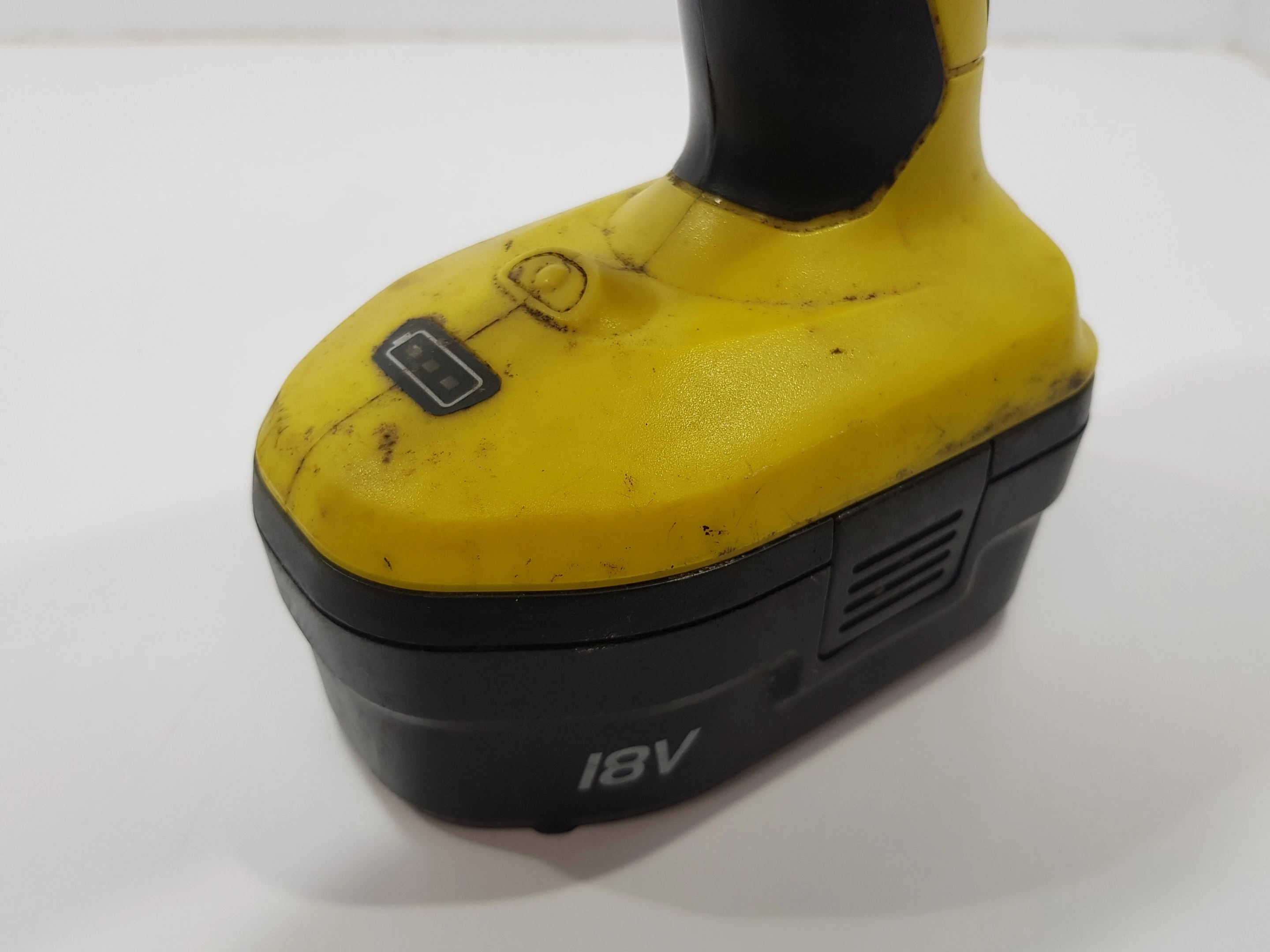 wkretarka-reikel-cd1817lad-rodzaj-silnika-silnik-szczotkowy