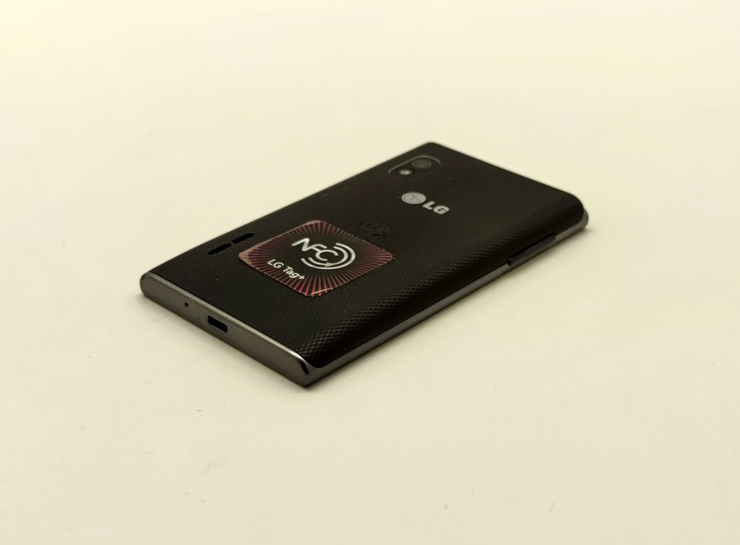 telefon-lg-l5-lg-e610-ean-gtin-0783310088561