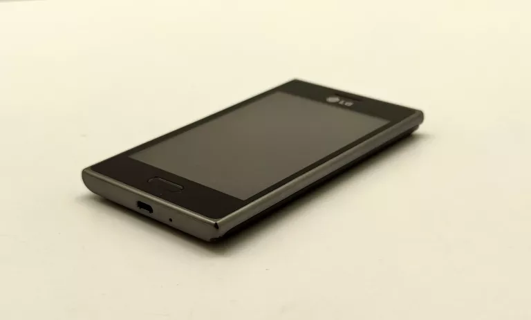 telefon-lg-l5-lg-e610-typ-202685-212929