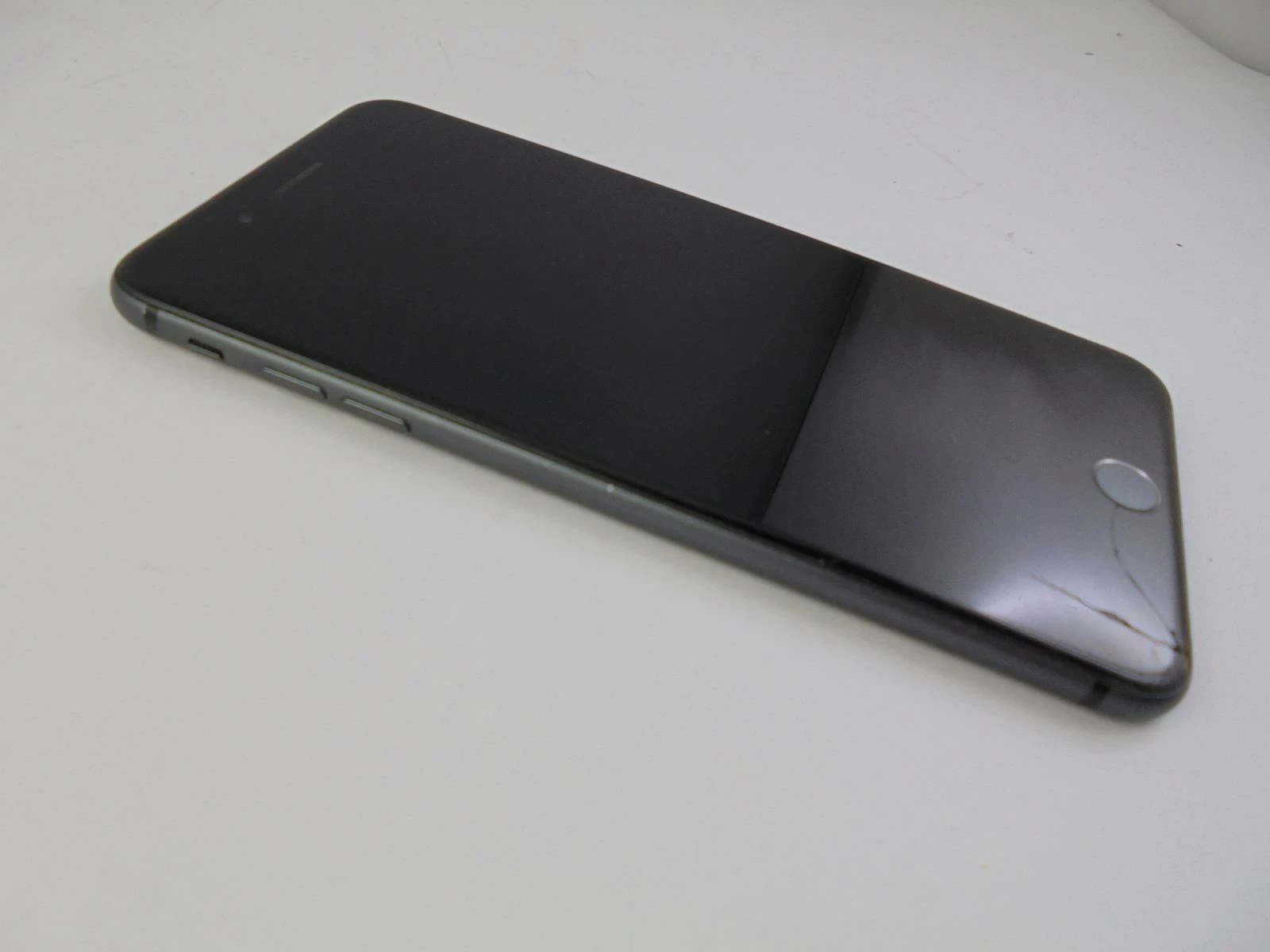 apple-iphone-8-64gb-na-czesci-icloud-opis-ean-gtin-190198450821