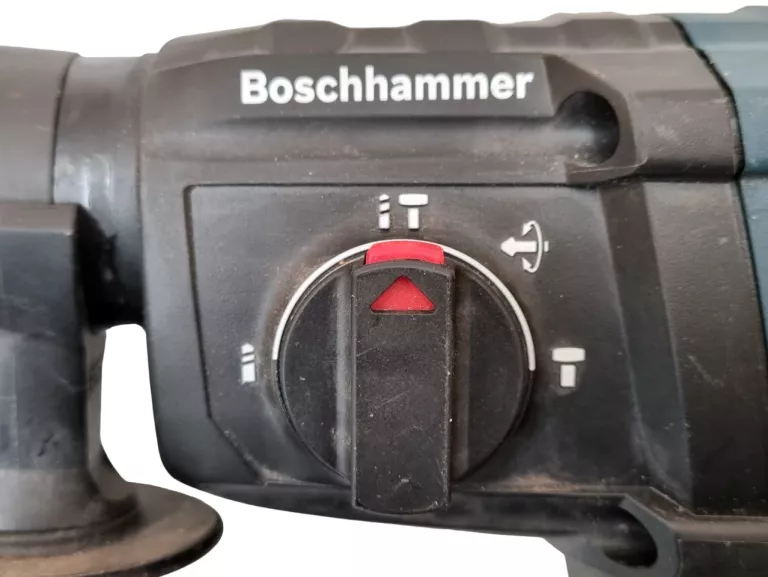 MŁOTOWIERTARKA BOSCH GBH 18V-20 600W SDS PLUS 1,7J 1800RPM +AKU 4AH 10V