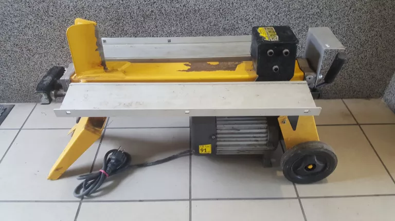 ELEKTRYCZNA ŁUPARKA DO DREWNA WRH4T-O LIDER 1500W
