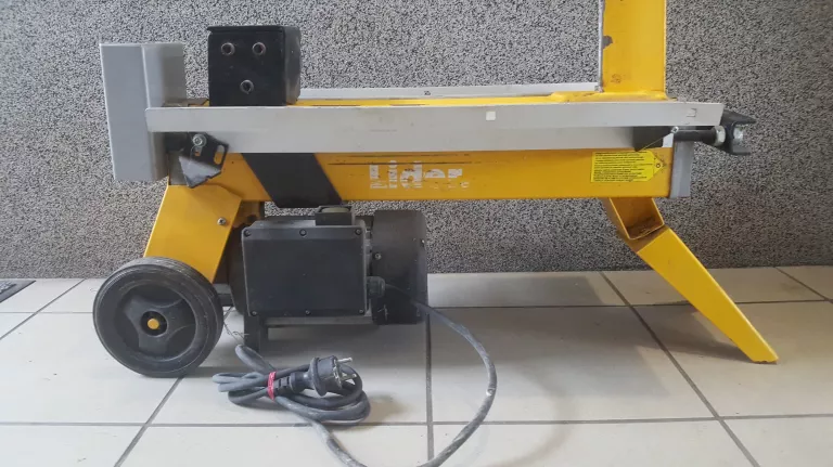 ELEKTRYCZNA ŁUPARKA DO DREWNA WRH4T-O LIDER 1500W
