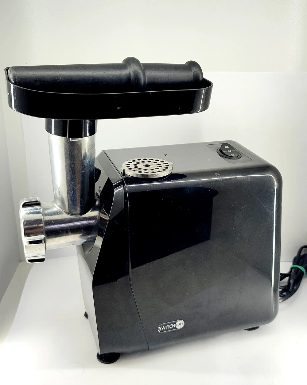 maszynka-do-miesa-switch-on-mg-a0202-kod-producenta-mg-a0202