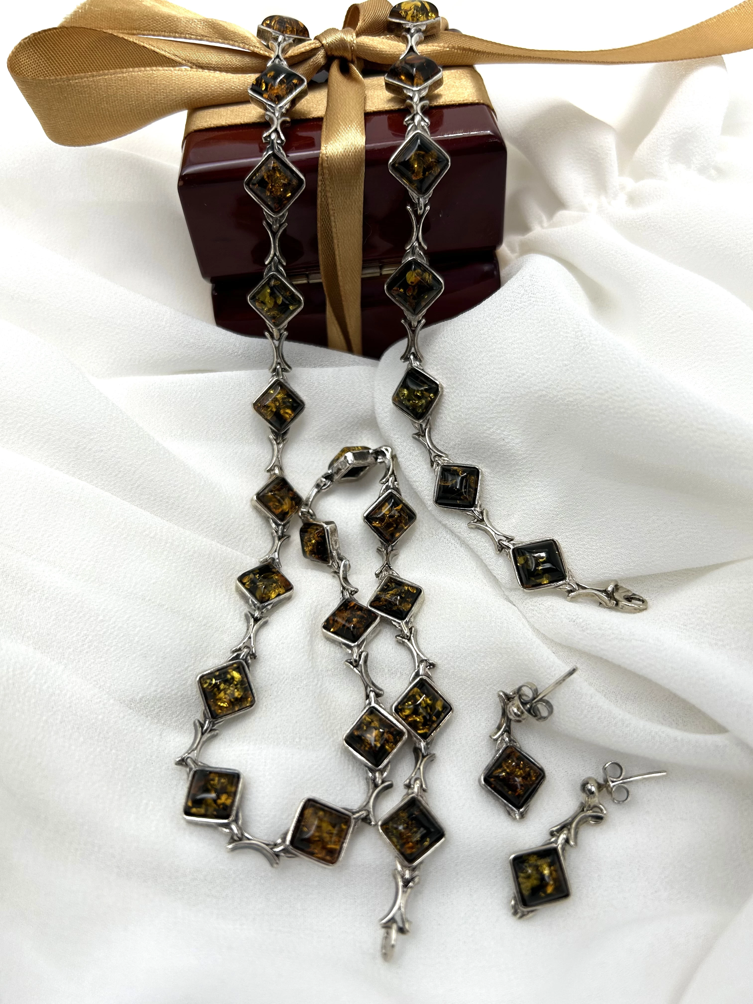 srebrna-bizuteria-komplet-z-bursztynem-4135g925-obroncow-wybrzeza-2a-gdansk