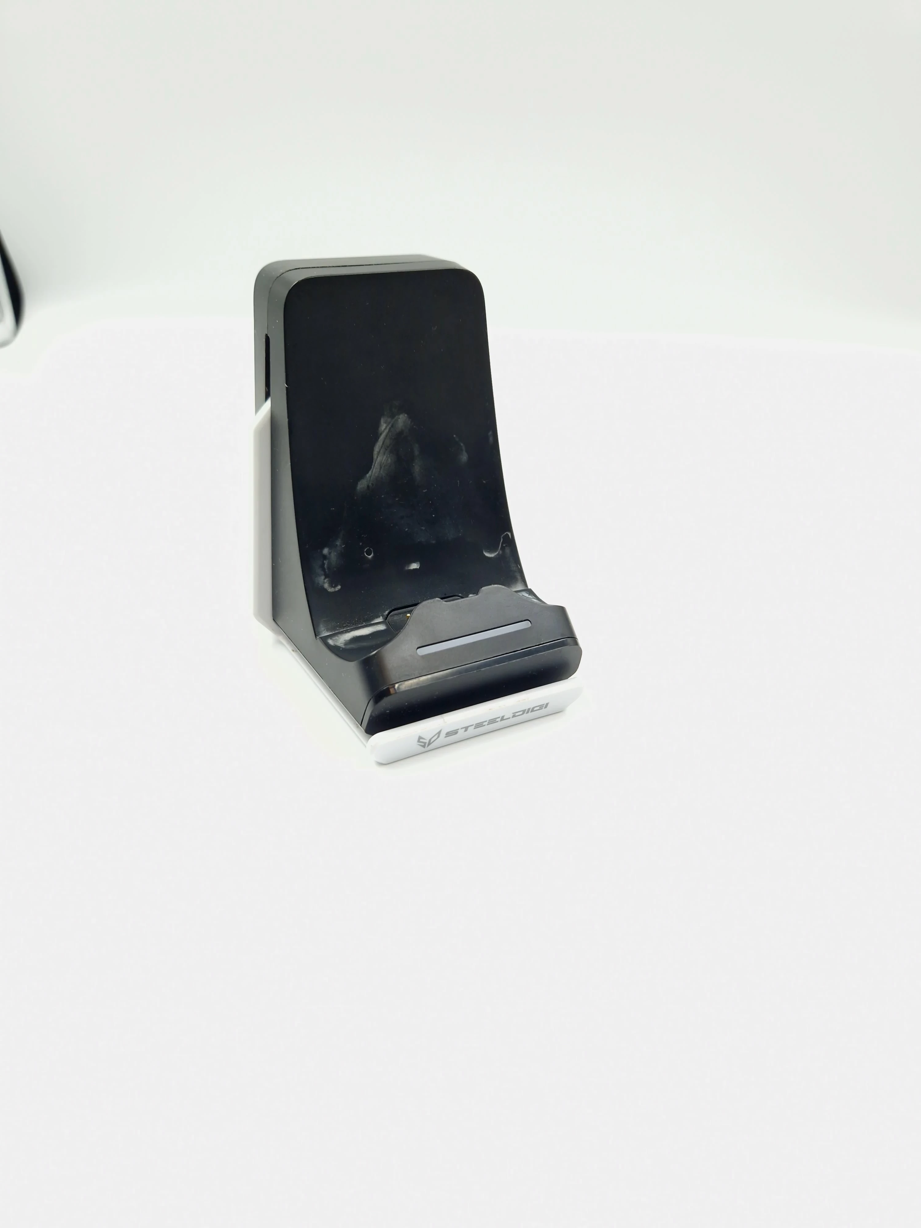 ladowarka-do-pada-ps5-azure-hammock-ratuszowa-5-szamotuly