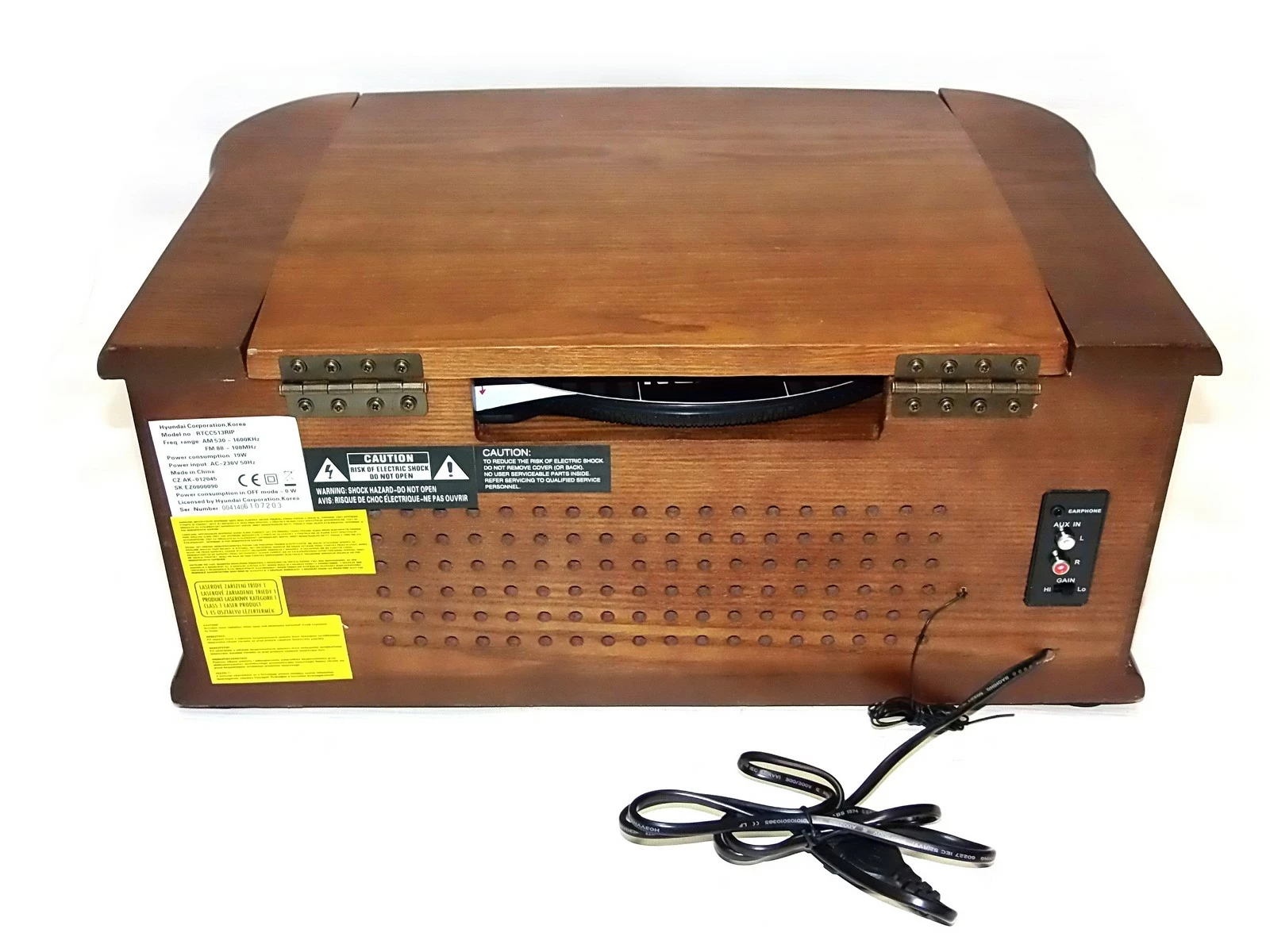 odtwarzacz-retro-gramofon-hyundai-rtcc513rip-model-rtcc513rip