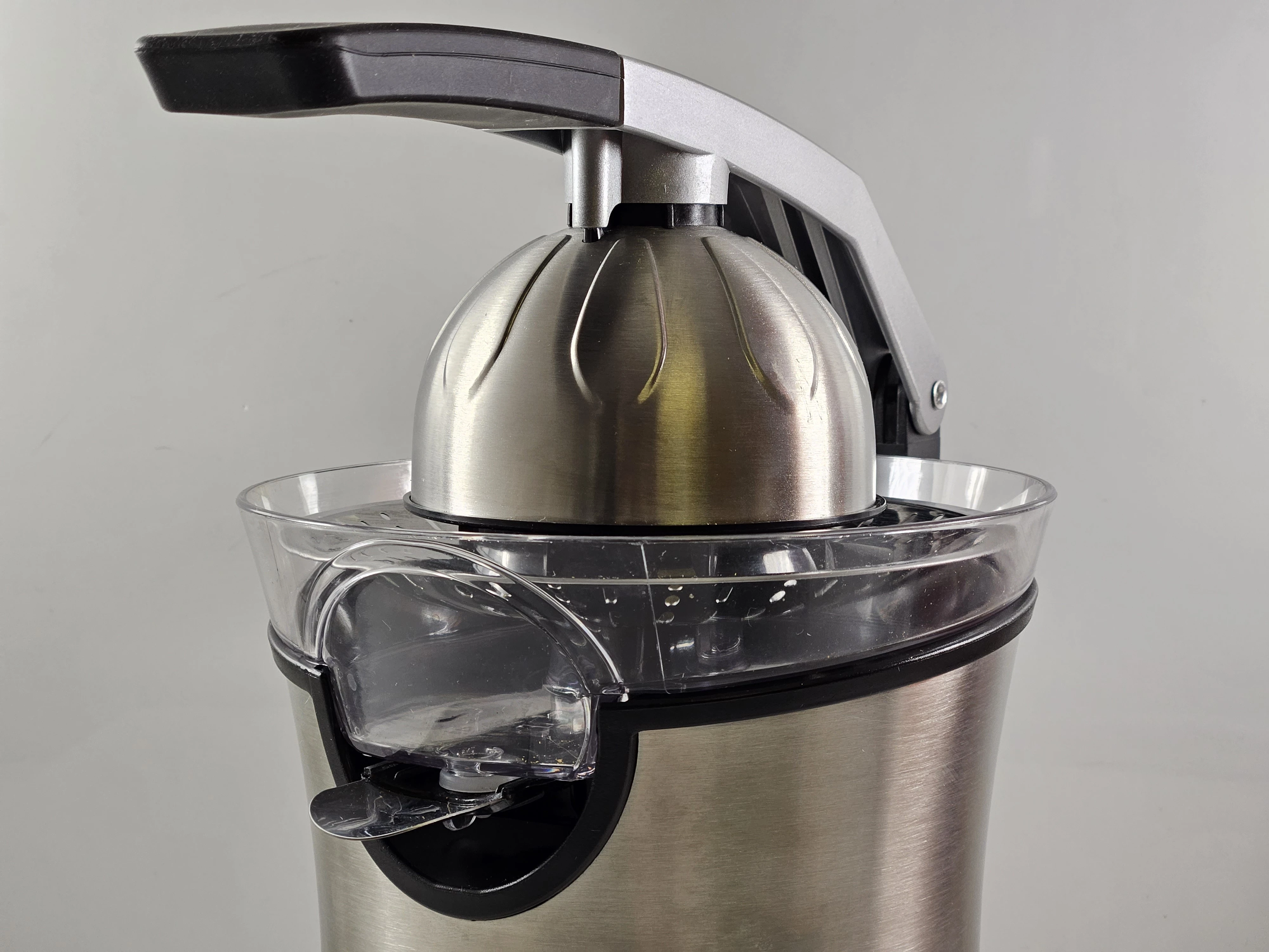 wyciskarka-do-cytrusow-gotze-jensen-cj701x-kolor-dominujacy-srebrnyszary