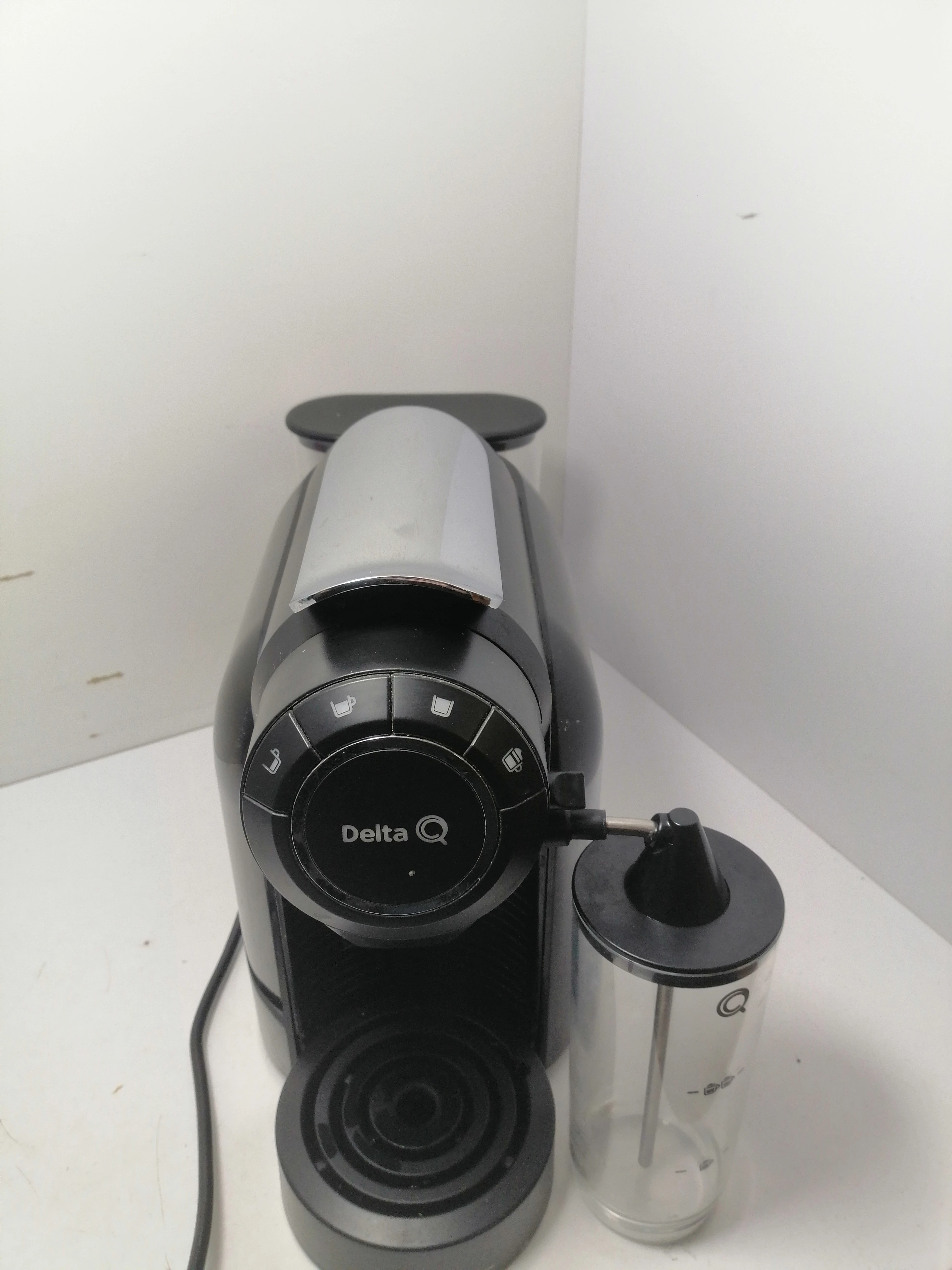 kapsulkowy-ekspres-do-kawy-delta-stan-uzywany