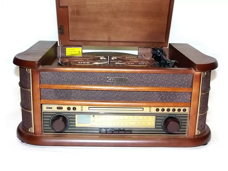 ODTWARZACZ RETRO GRAMOFON HYUNDAI RTCC513RIP