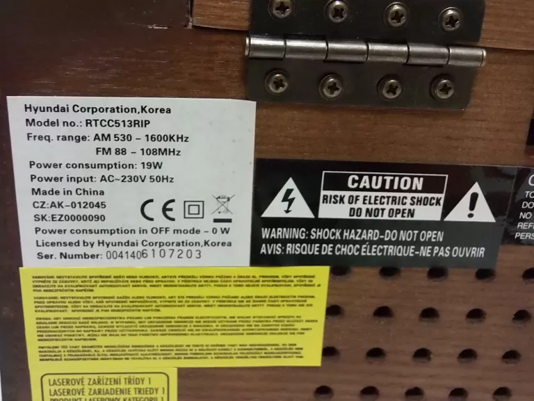 ODTWARZACZ RETRO GRAMOFON HYUNDAI RTCC513RIP