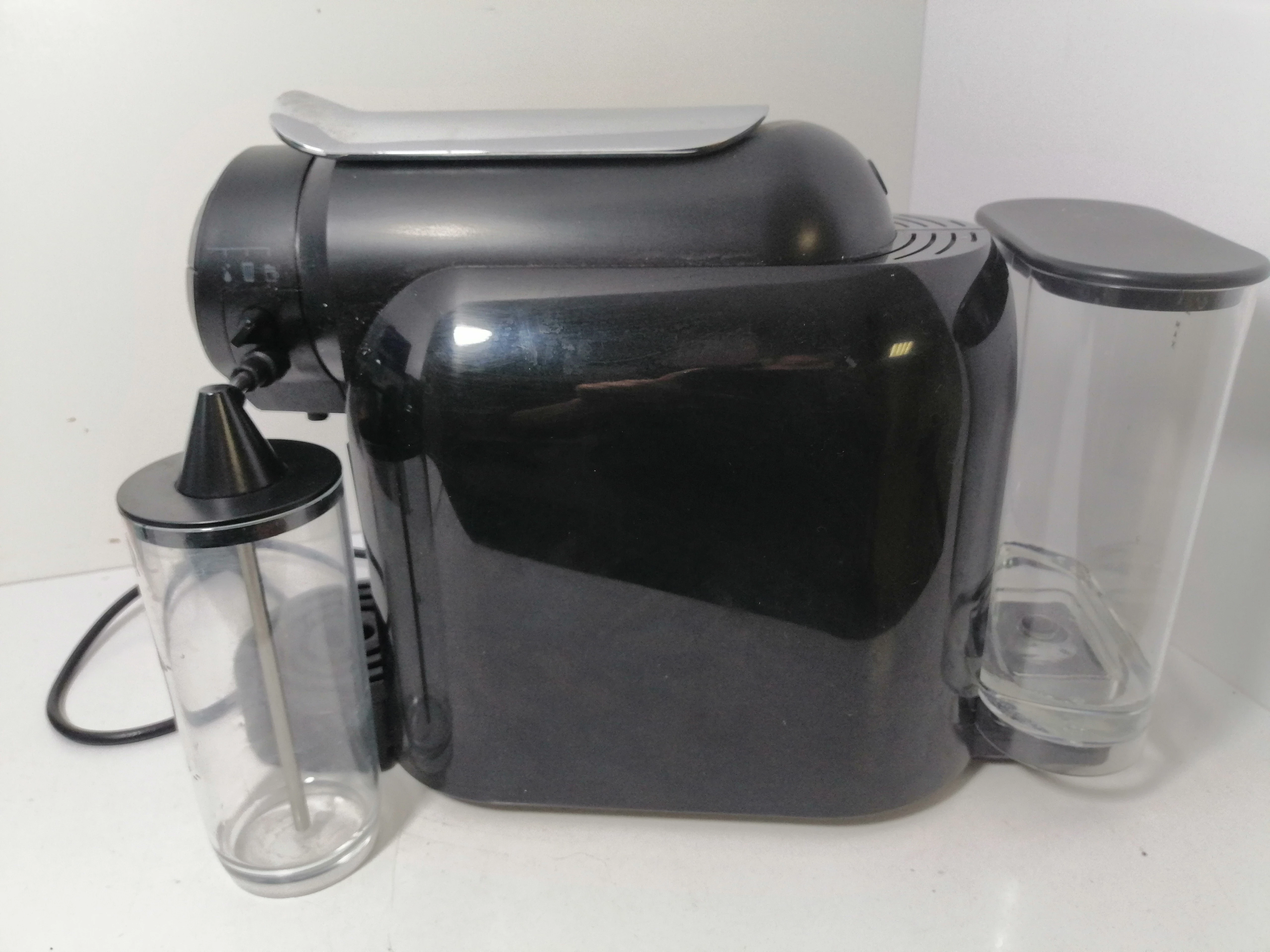 kapsulkowy-ekspres-do-kawy-delta-ean-gtin-5609060012913