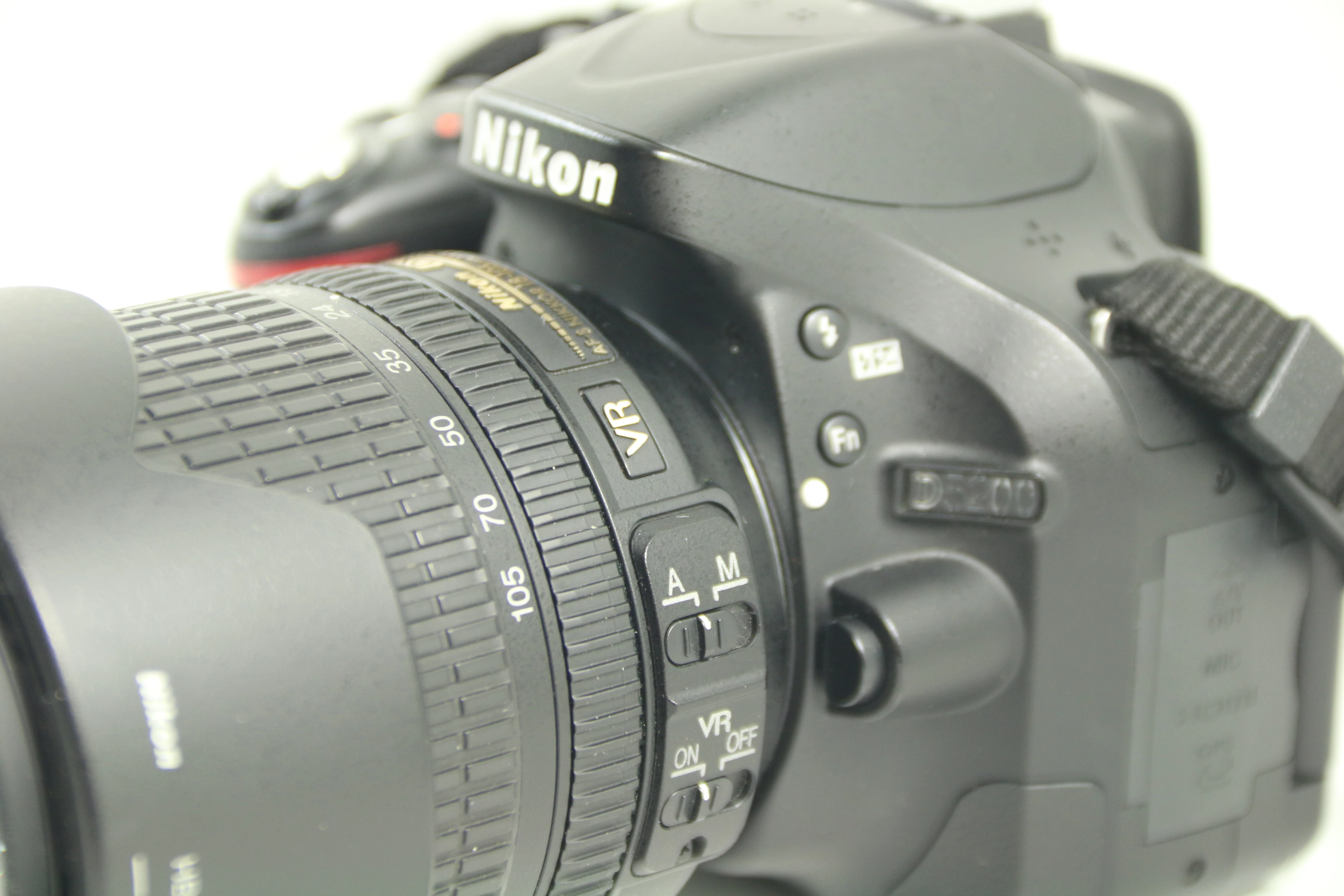 nikon-d5200-18-105-lad-lampa-torba-sd-128gb-extra-zestaw-stan-uzywany