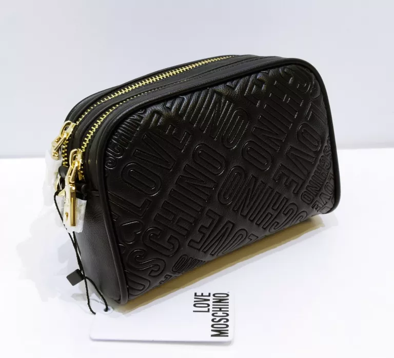 TOREBKA JC4050PP1FLD100A NERO LOVE MOSCHINO