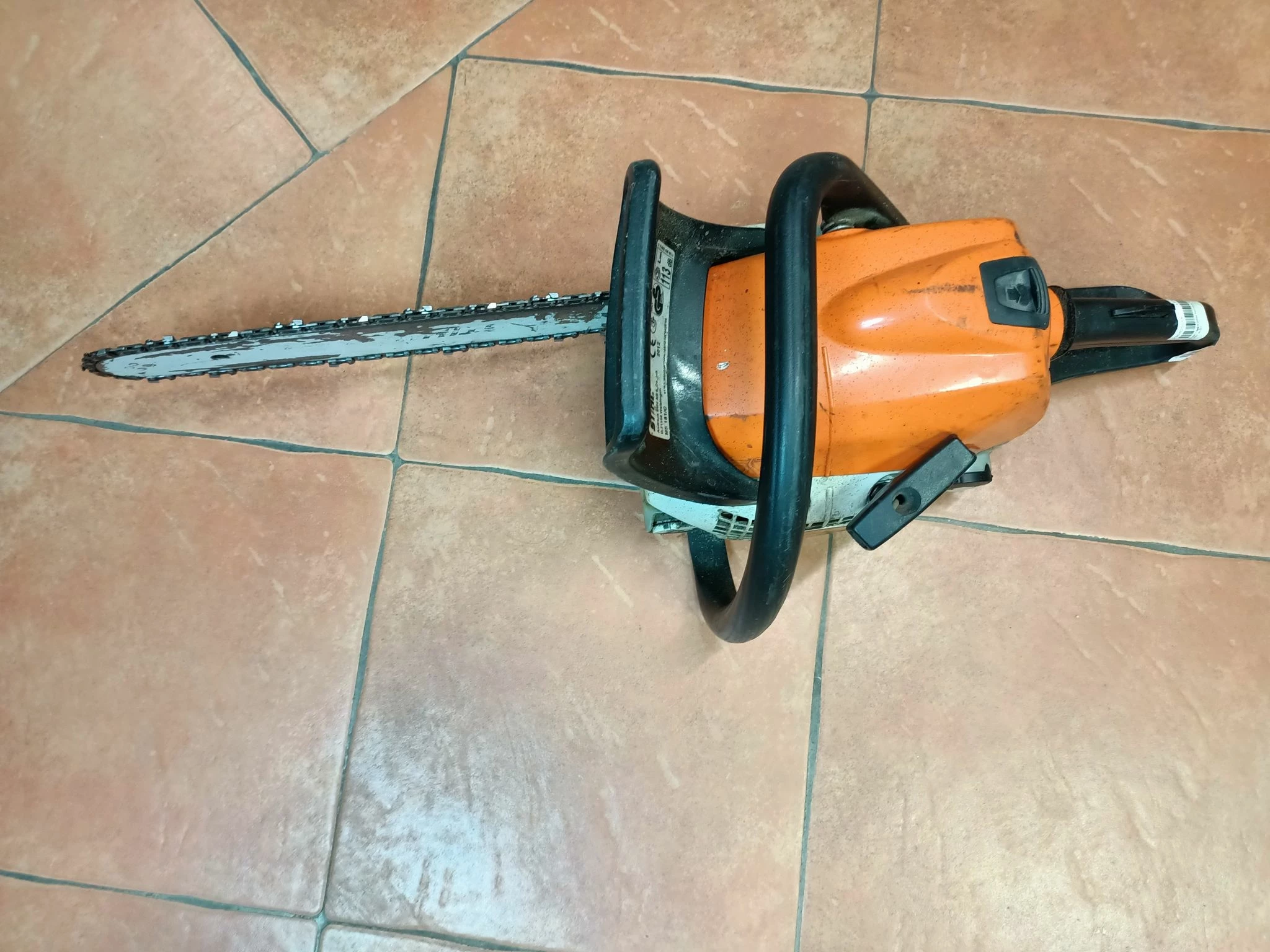 pila-spalinowa-stihl-ms-181-2012-glosno-pracuje-product-id-ee6f61db-5721-4edd-912b-ce11ebbab569