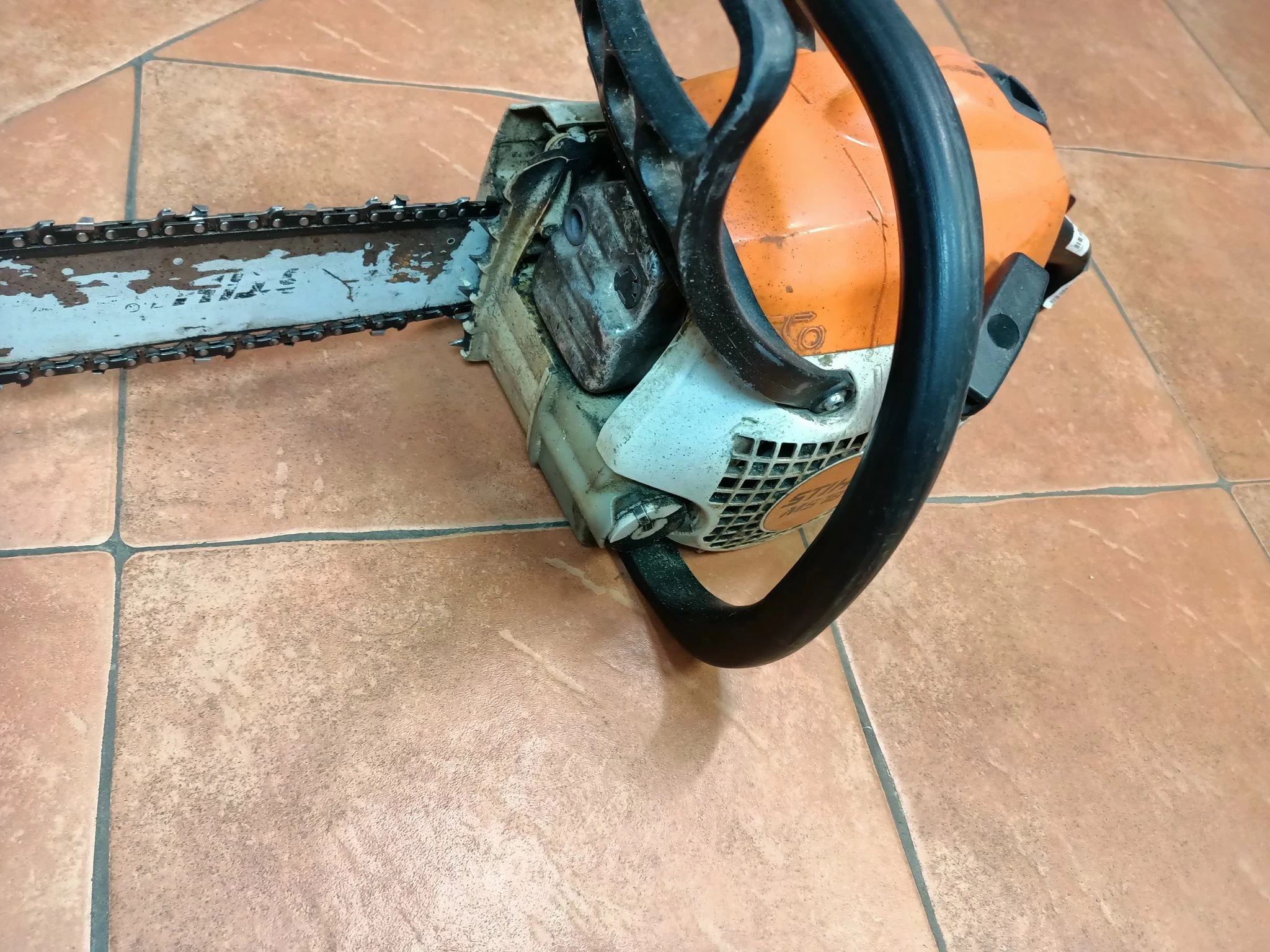 pila-spalinowa-stihl-ms-181-2012-glosno-pracuje-grunwaldzka-12-ostroda