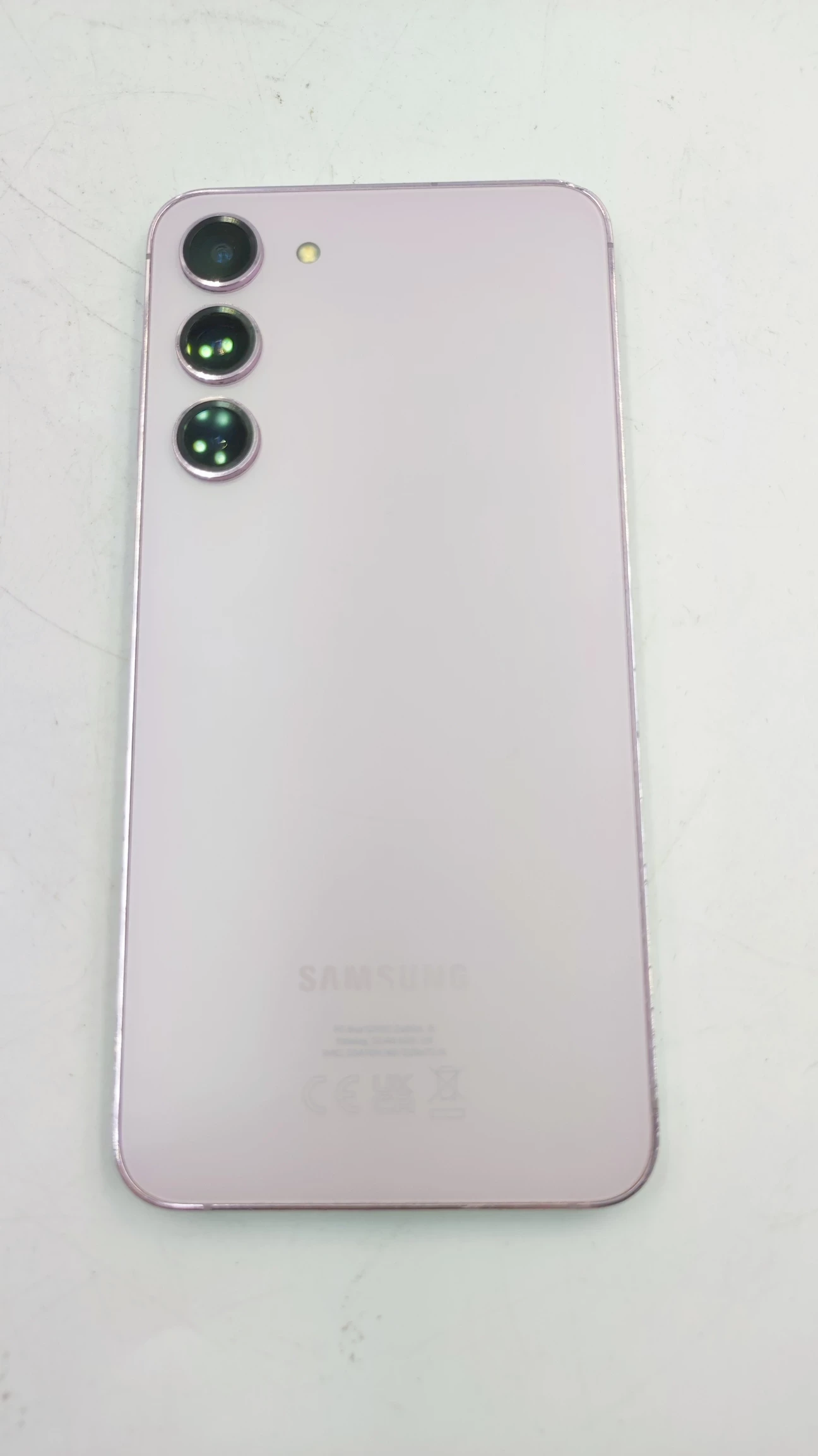 telefon-samsung-galaxy-s23-kod-producenta-sm-s916blideue