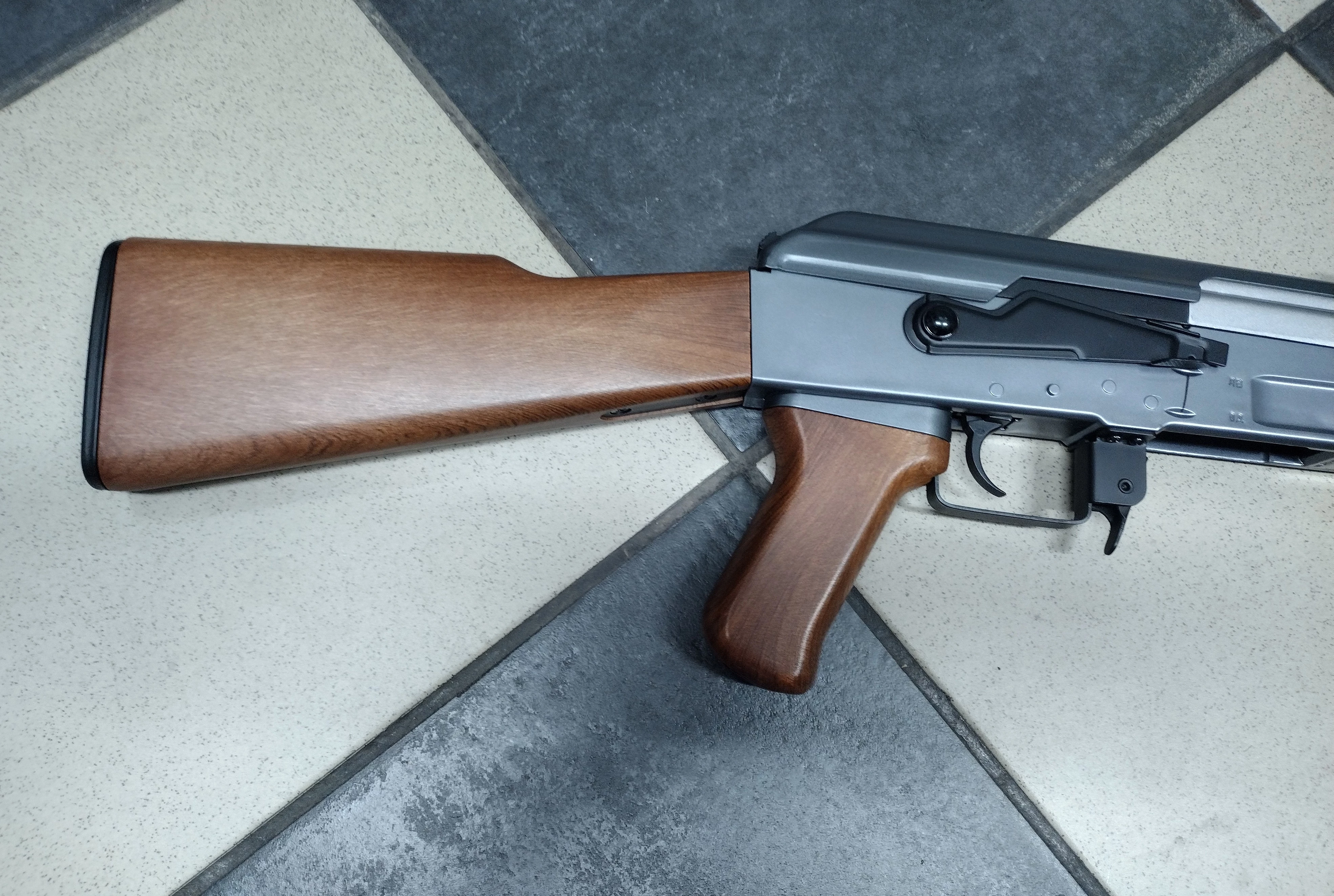 karabin-szturmowy-cyma-asg-ak-47-cm028-bdb-stan-zestaw-stan-uzywany