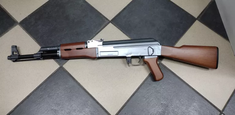 karabin-szturmowy-cyma-asg-ak-47-cm028-bdb-stan-zestaw-stan-uzywany