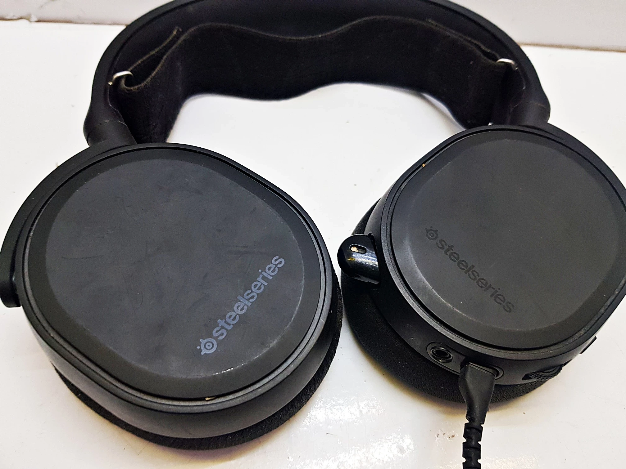 sluchawki-gamingowe-steelseries-arctis-5-stan-uzywany