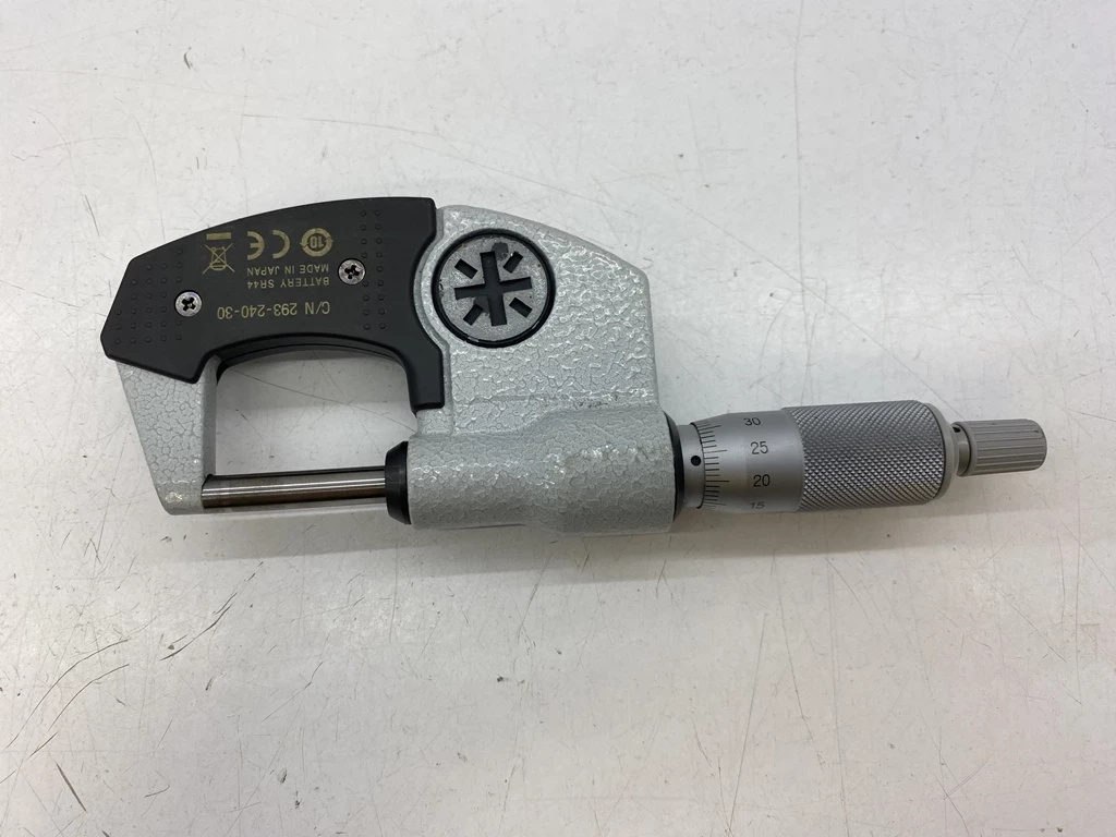 mikrometr-cyfrowy-mitutoyo-293-240-30-0-25mm-ean-gtin-4317784717151