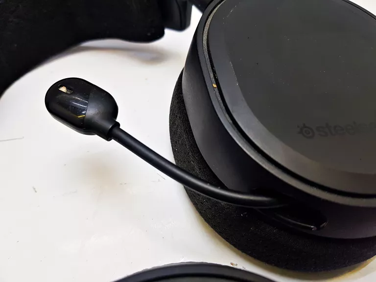 SŁUCHAWKI GAMINGOWE STEELSERIES ARCTIS 5