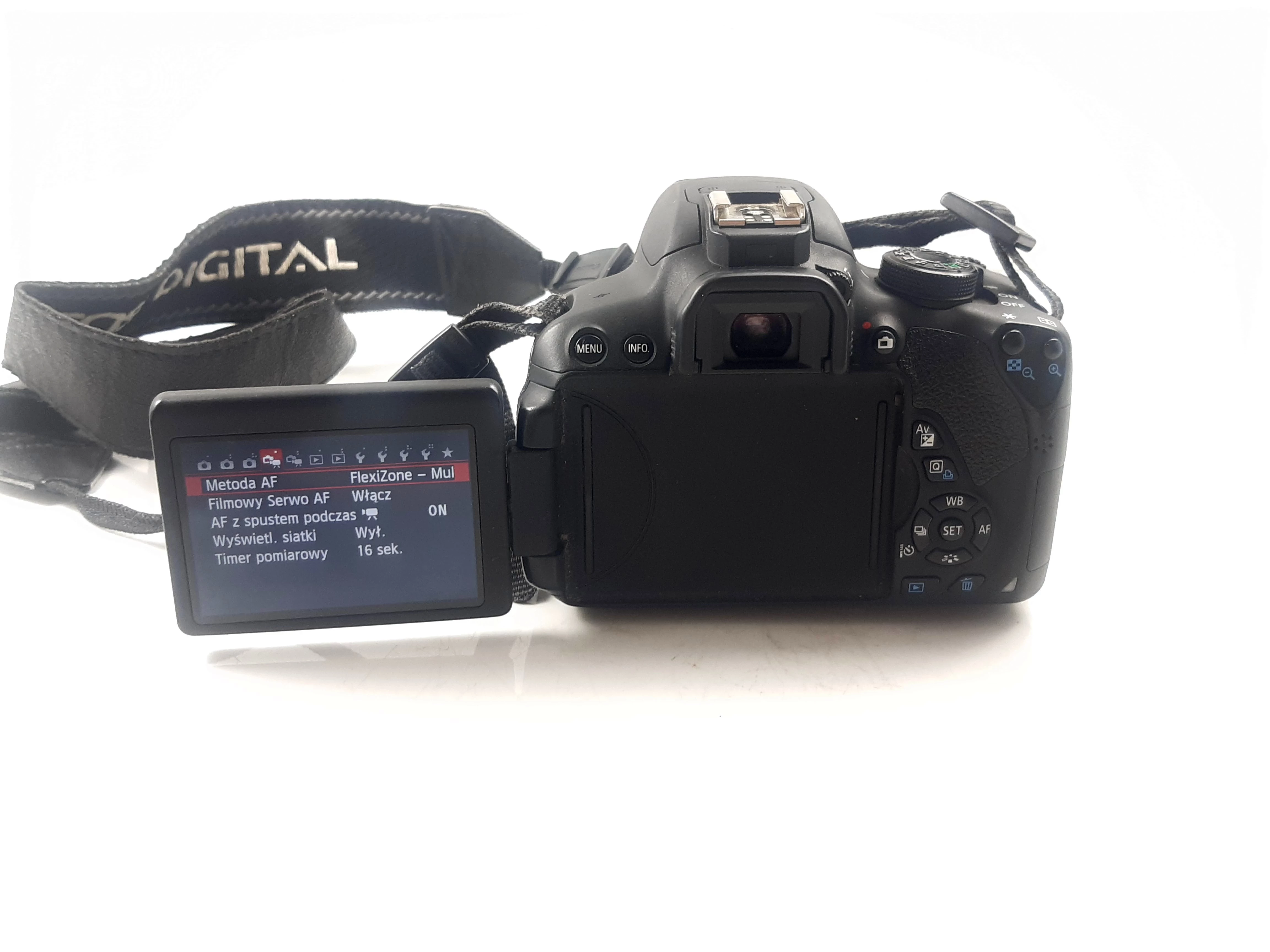 aparat-canon-eos-700d-w-zestawie-korpus-obiektyw