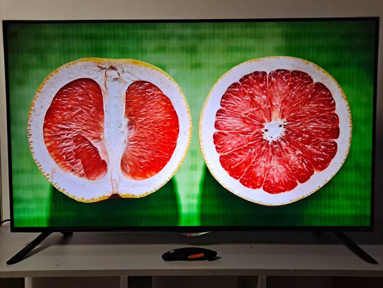 TV LG 49UB820V