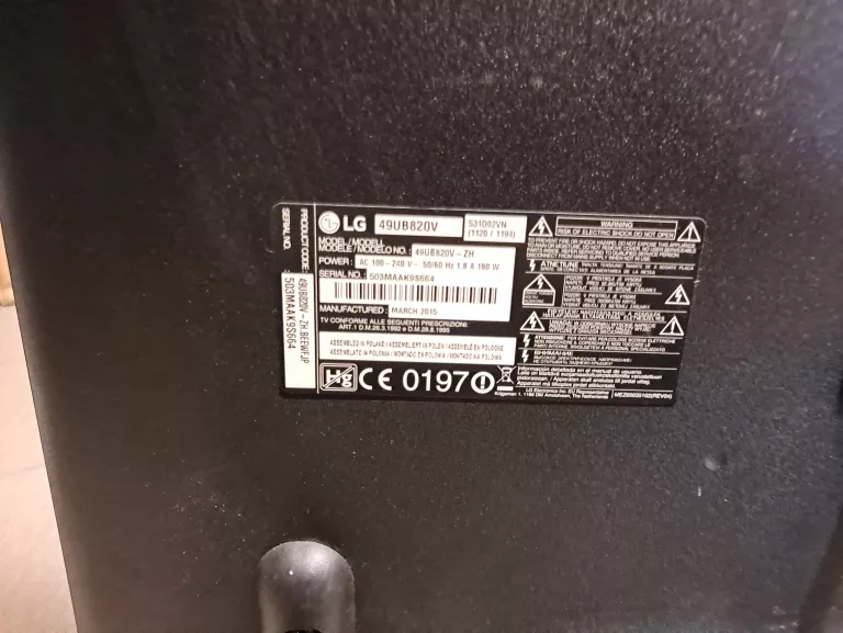 TV LG 49UB820V