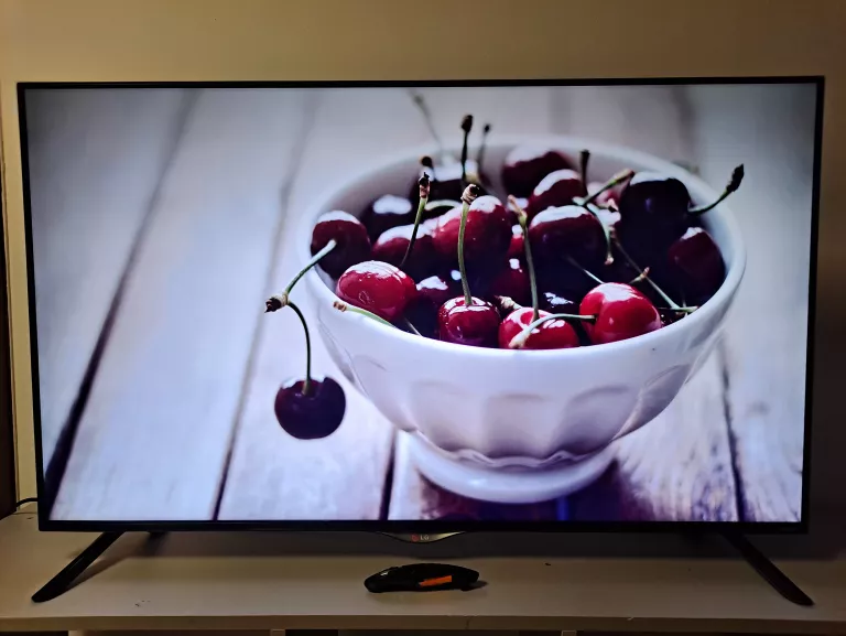 TV LG 49UB820V