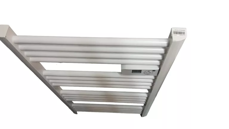 grzejnik-lazienkowy-drabinka-elektryczny-stan-uzywany