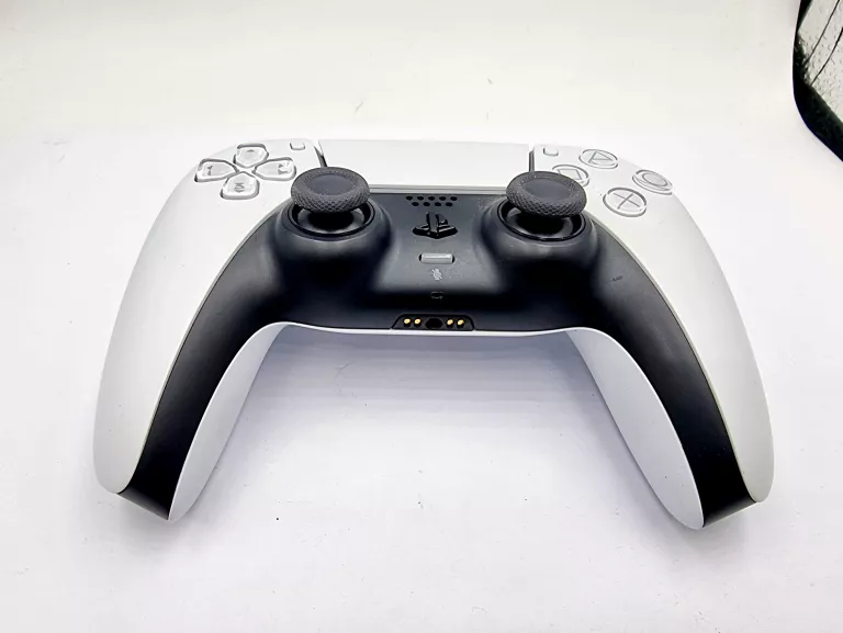 pad-do-ps5-3-maja-48-poznan-ska-x
