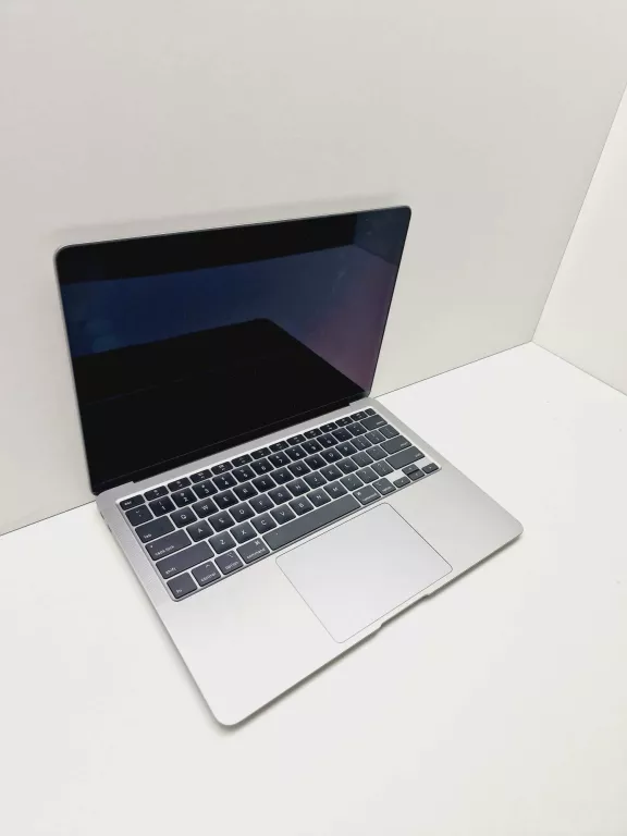 LAPTOP MACBOOK AIR 13 RETINA 2020 13 " INTEL CORE I3 8 GB / 256 GB