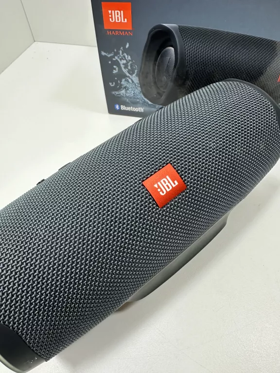 GŁOŚNIK PRZENOŚNY JBL CHARGE ESSENTIAL 2 CZARNY OPIS