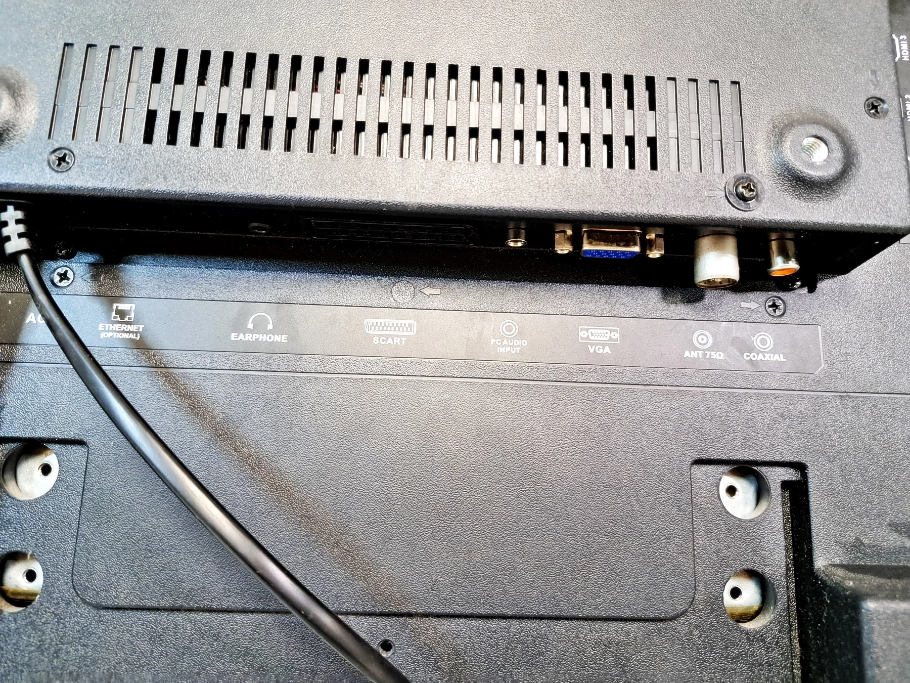 telewizor-skymaster-43sf1000-pilot-bez-stopek-typ-telewizora-led